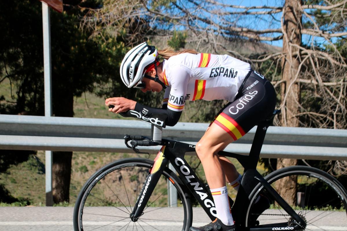 Mavi García, la campeona de España, fue atropellada por el coche de su equipo