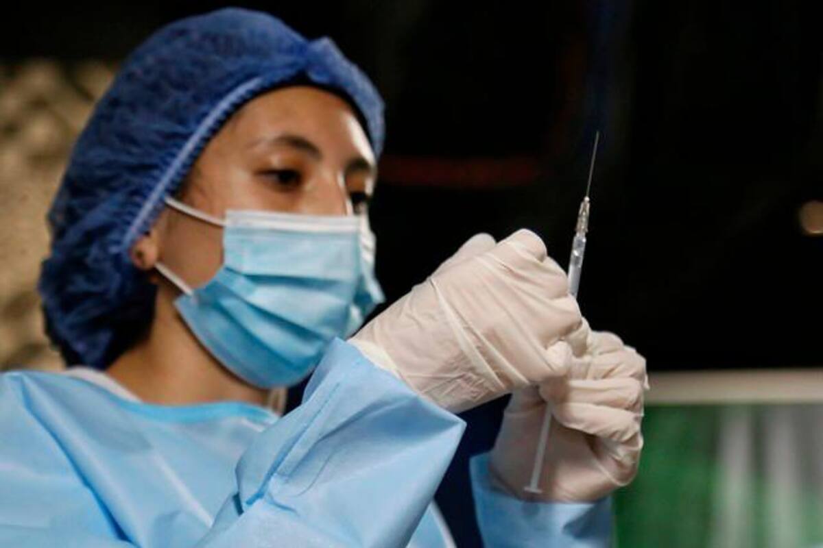 118.258 dosis de vacunas contra COVID-19 se aplicaron este lunes en Colombia