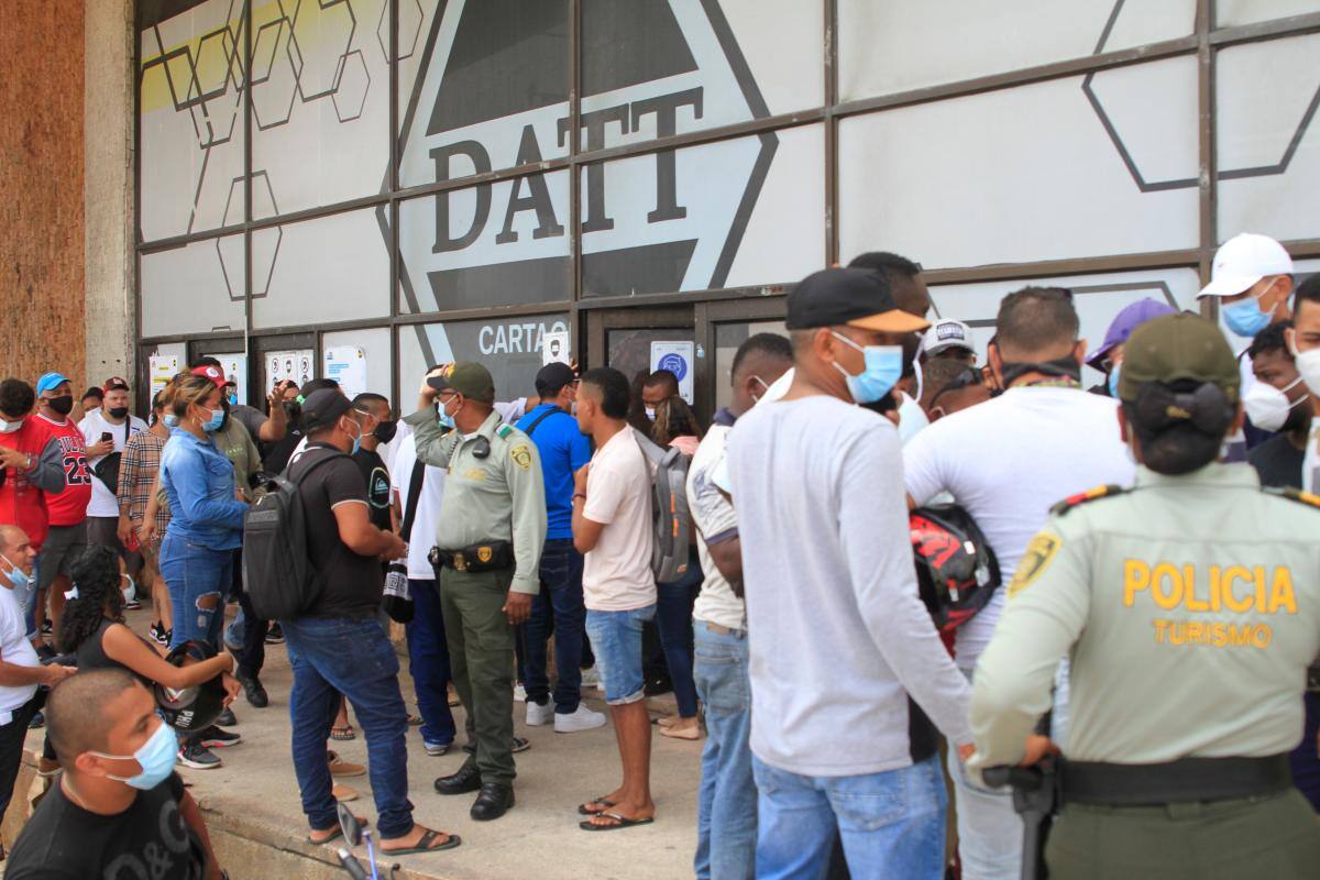 “Están cobrando hasta $100 mil por el turno”: usuarios del Datt