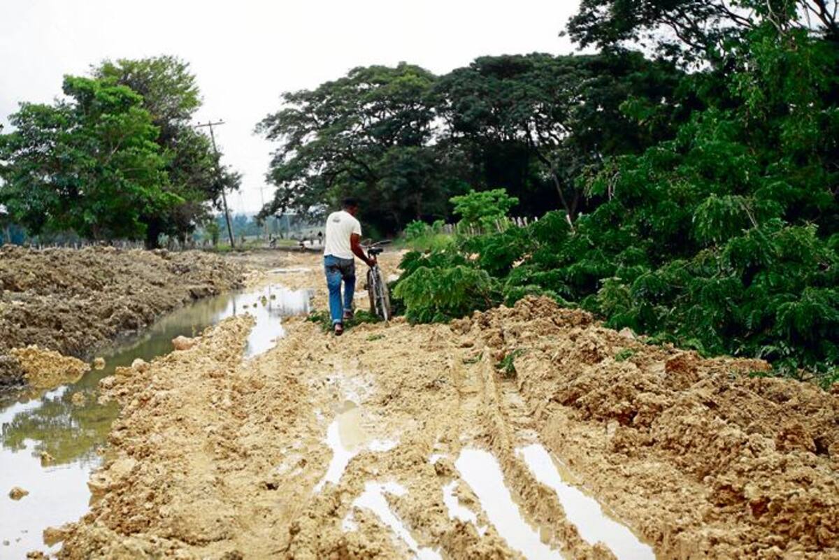 Estado de la vía que de Cartagena conduce a la vereda Aguas Prietas, jurisdicción de Turbaco. QHUBO