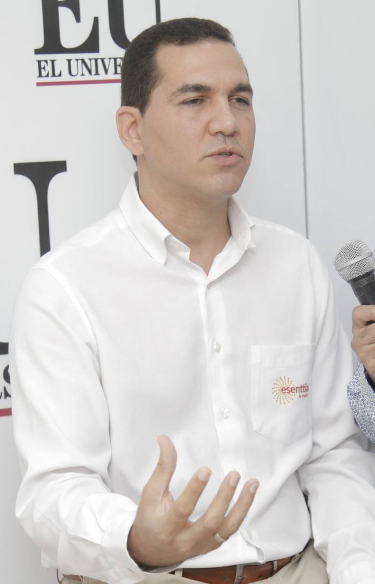 Carlos Crismatt Corena, jefe de Responsabilidad Social Corporativa de Esenttia.