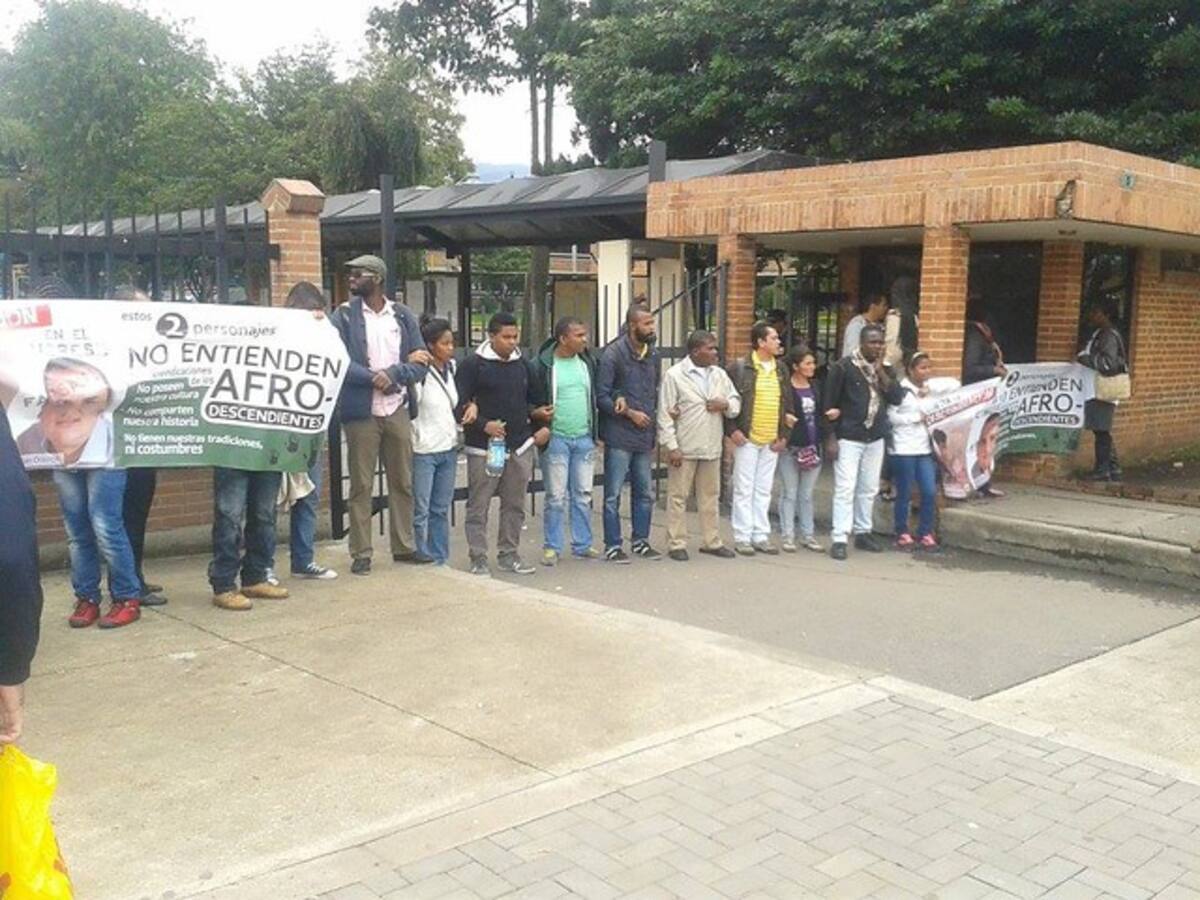 Los manifestantes señalan que no están de acuerdo con la elección de sus dos representantes. COLPRENSA