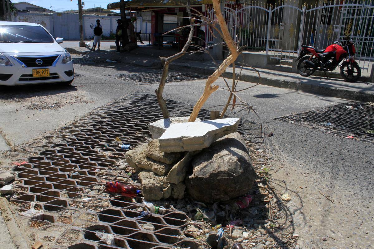 Con $89 millones, por fin repondrán las rejillas del barrio San Isidro
