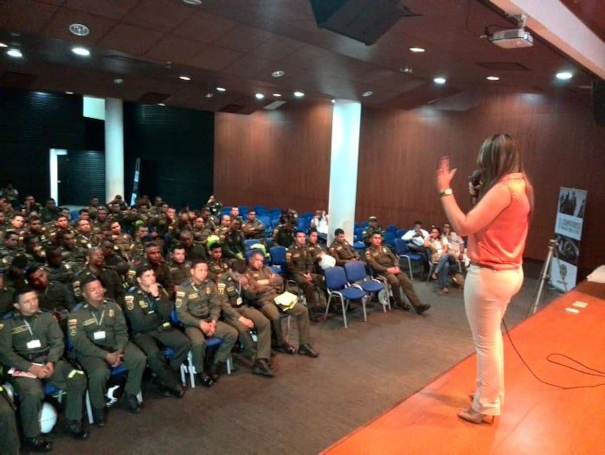 La meta es formar 1.000 policías en esta regla en las próximas tres semanas. Esta semana serán capacitados 400 uniformados. ARCHIVO