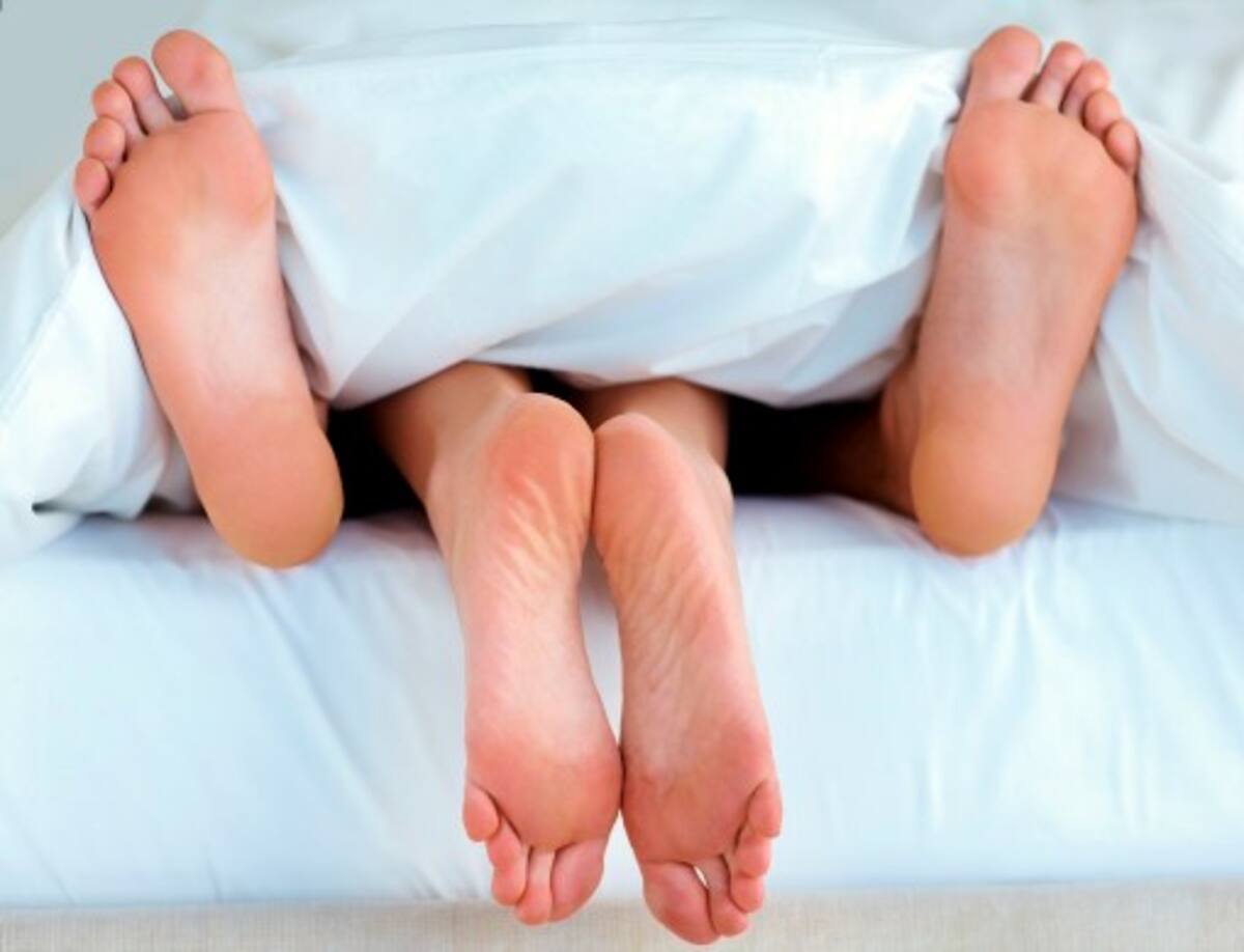 Las dos personas que conforman la pareja deben estudiar las causas y someterse a tratamiento. 123 ROYALTY FREE