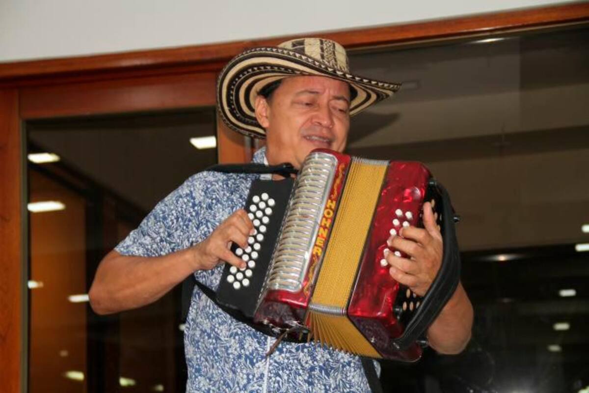 El cartagenero Manuel Vega, en la final del Festival de la Leyenda Vallenata