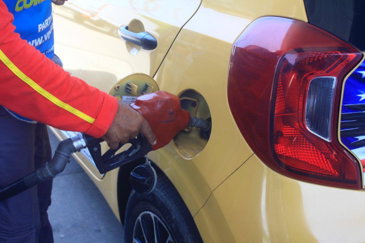 Combustibles siguen presionando la inflación: ¿qué dicen los expertos?