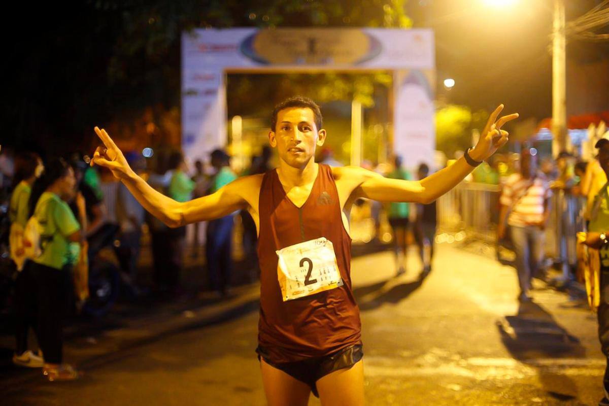 Atletismo de Bolívar: Jhon Tello y Kelly Arias y su gran momento