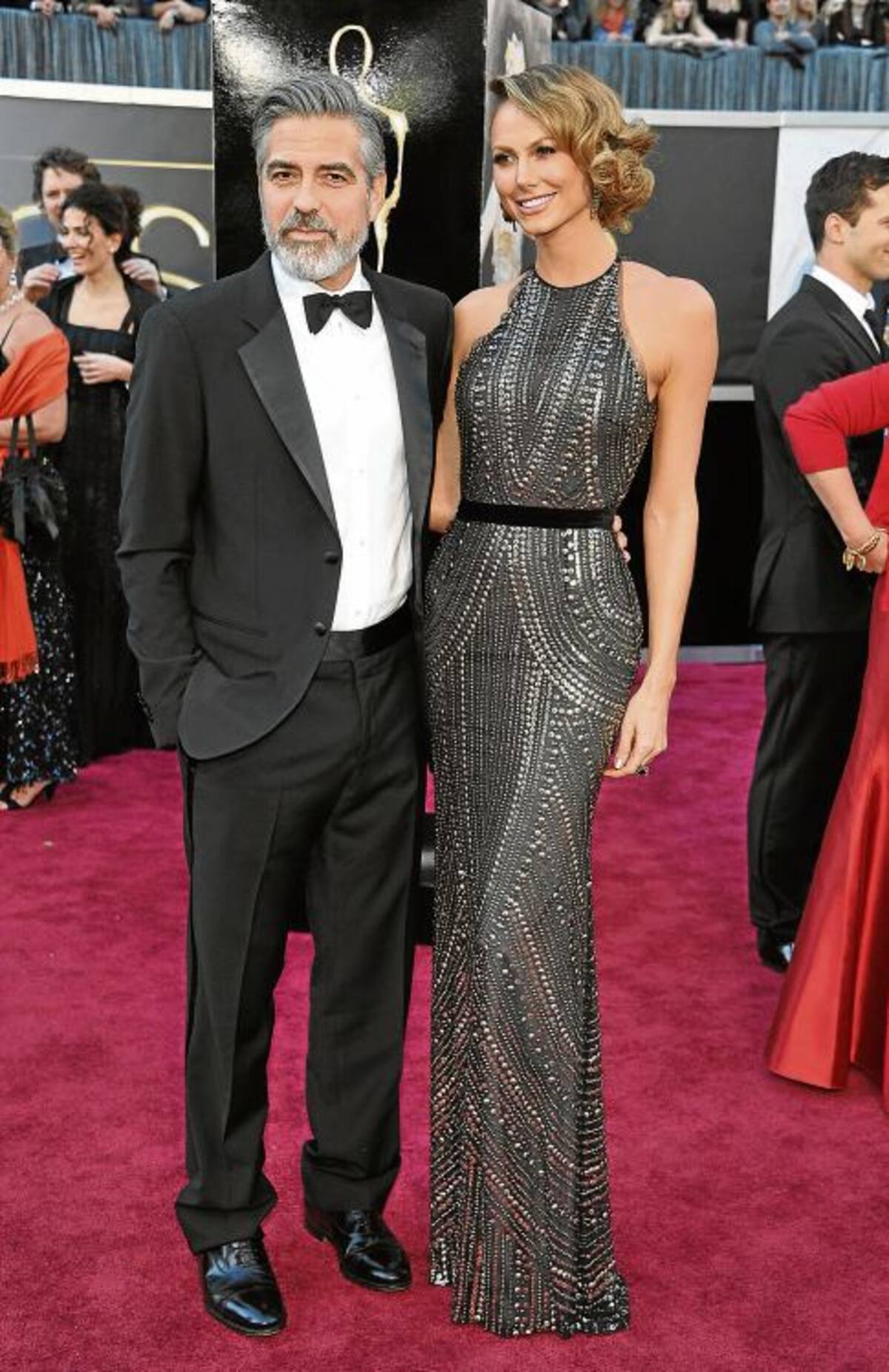 George Clooney y Stacy Keibler.