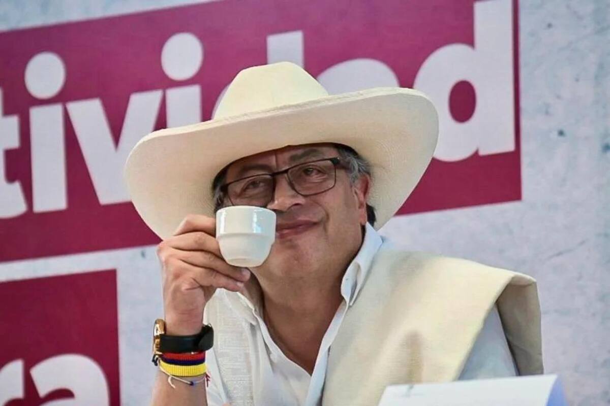 Petro anuncia que gobierno comenzó la renegociación del TLC con EE. UU.