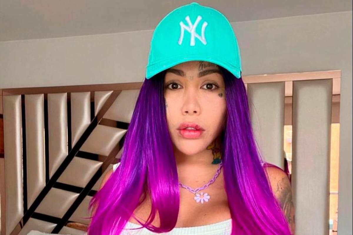 Video: el beso de Yina Calderón a famoso cantante de vallenato