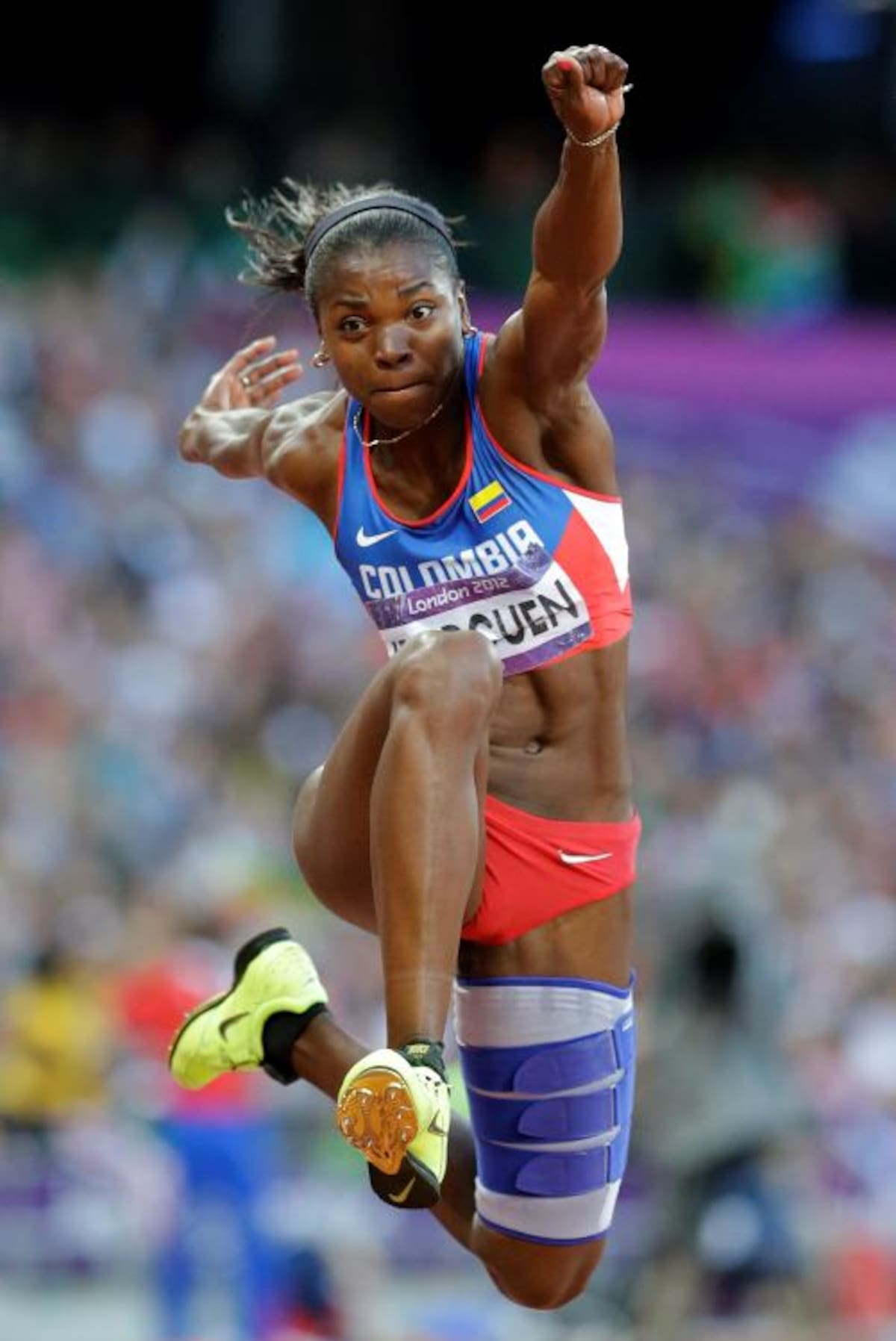 Caterine Ibargüen solo necesito un intento para asegurar su pase a la final del triple salto en el Mundial de atletismo. AP David J. Phillip