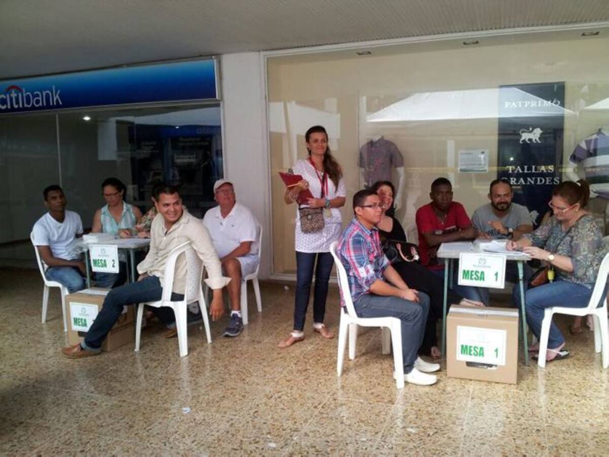 Así se ve el puesto de votación del Centro Comercial Bocagrande. ANTONIO CANCHILA- EL UNIVERSAL