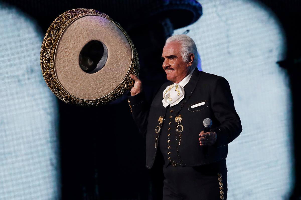 Vicente Fernández no será desconectado, su familia desmiente rumores