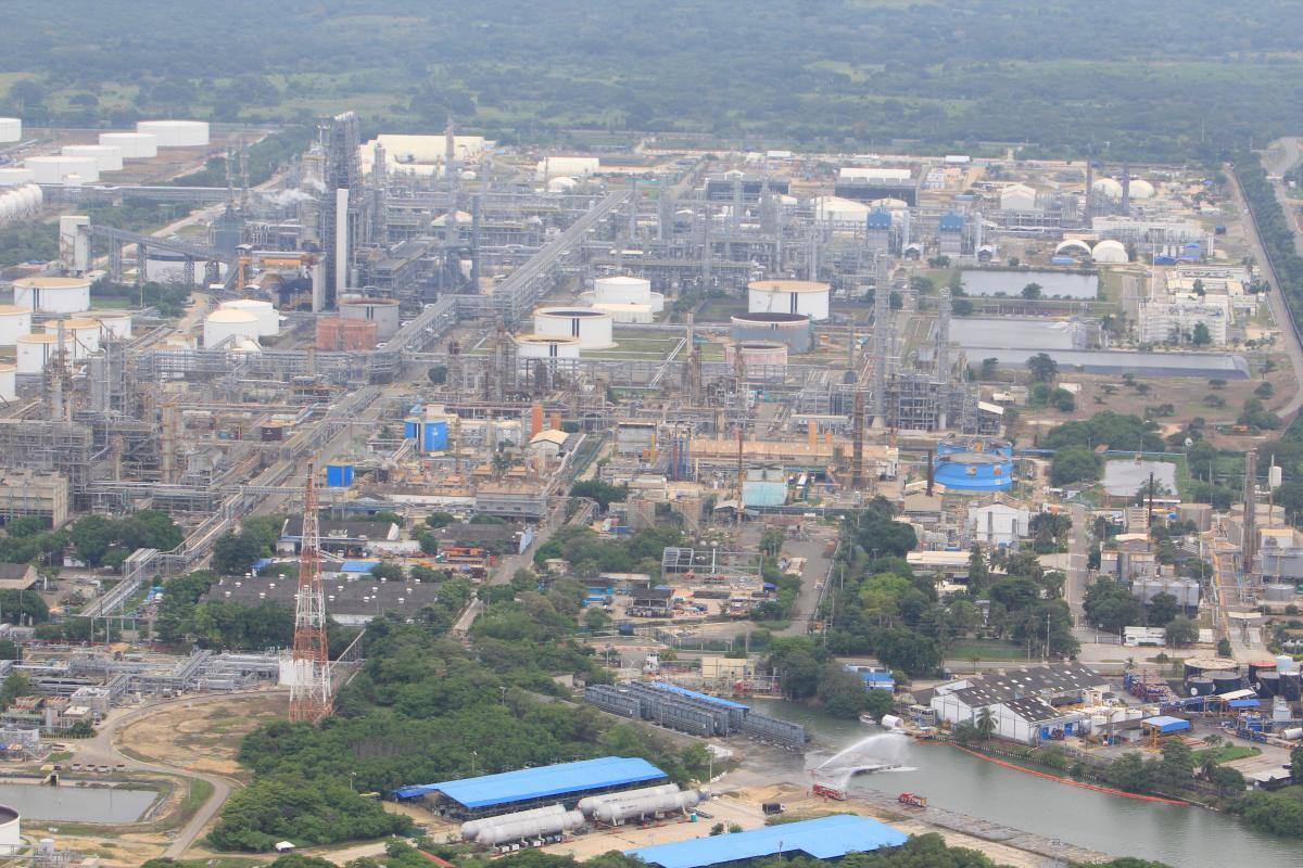 Líderes comunales de Cartagena proponen una universidad financiada por Ecopetrol