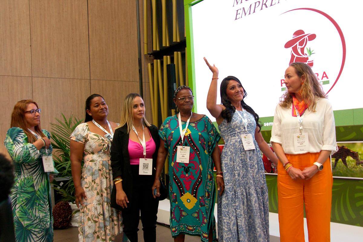 Tres guerreras ganan Premio Mujer Palmera 2022