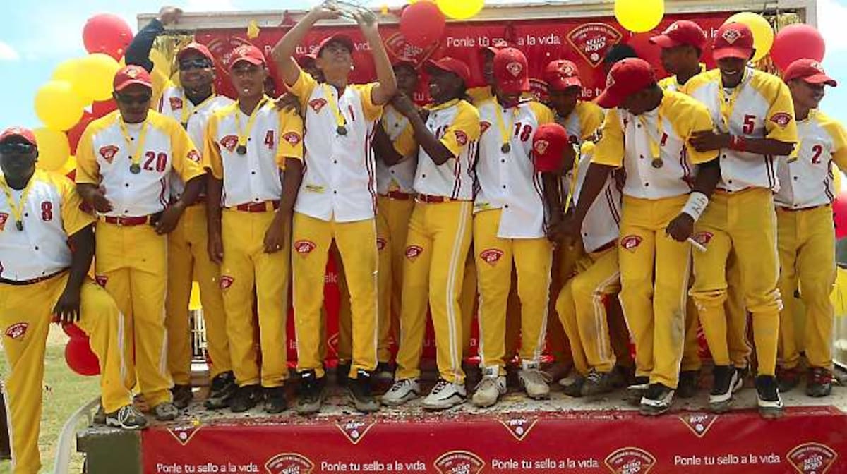 Equipo de San José de San Antero, campeón de la Copa café Sello Rojo de Béisbol Junior en Córdoba.