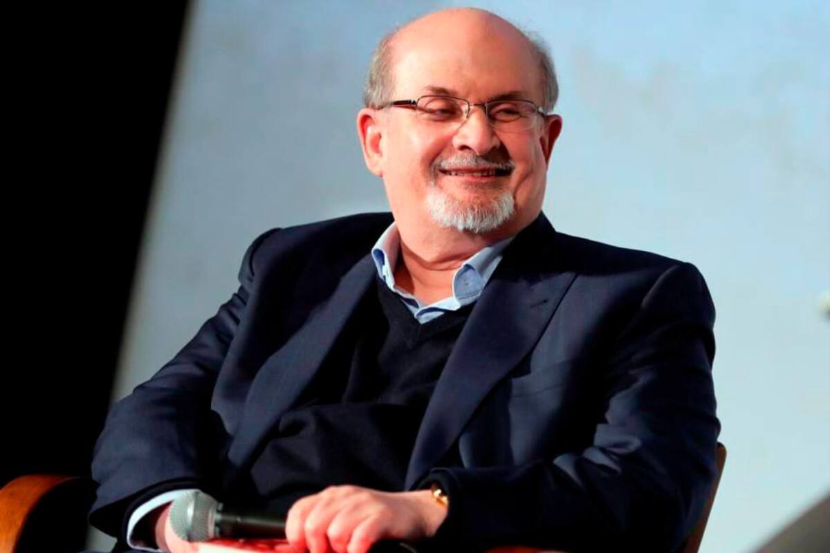 Autoridades iraníes callan ante ataque a Salman Rushdie
