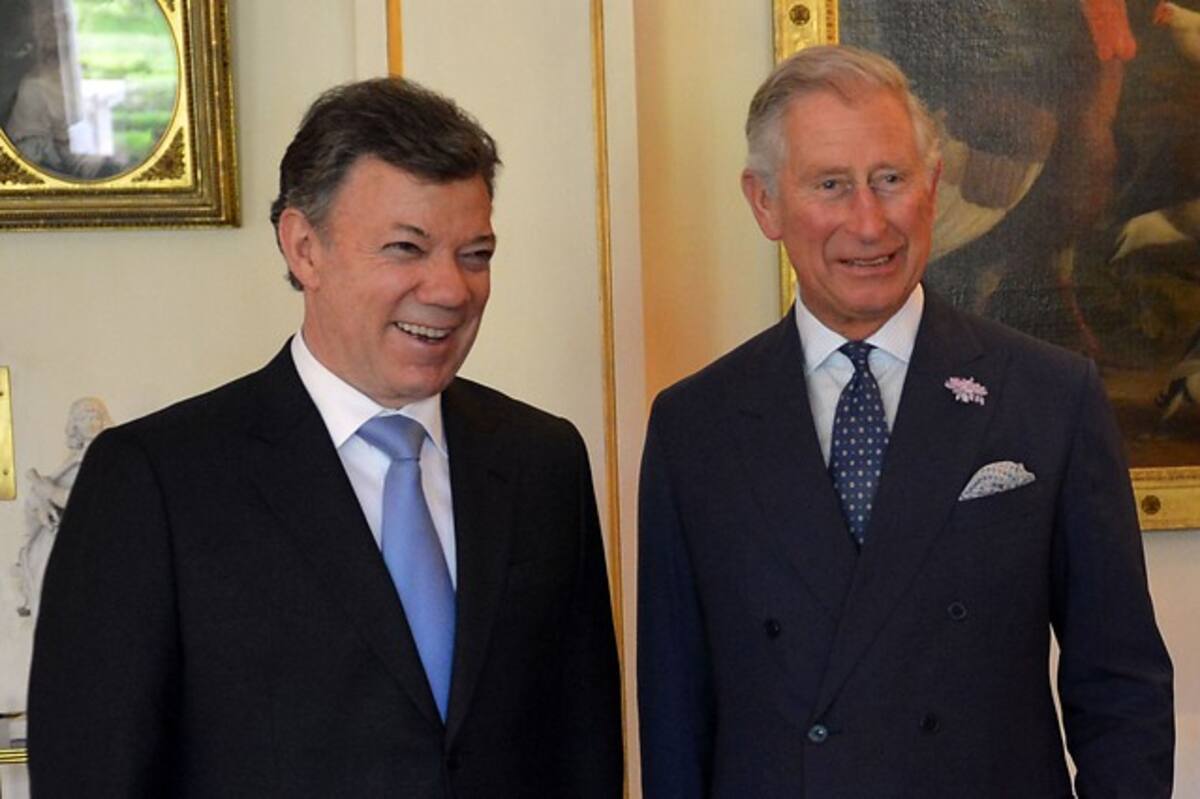 El presidente Juan Manuel Santos y el príncipe Carlos. COLPRENSA