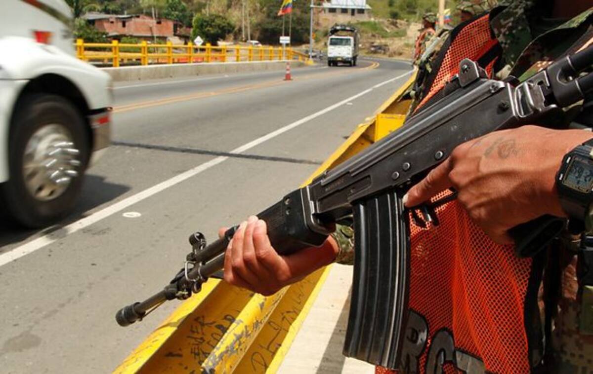 Desde el pasado 22 mayo, cuando finalizaron un alto el fuego unilateral e indefinido, las FARC han desatado una ofensiva contra las Fuerzas Armadas y de Policía. COLPRENSA