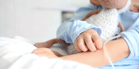 Adolescente muere en EE. UU. por rara infección cerebral causada por ameba: estos fueron los síntomas