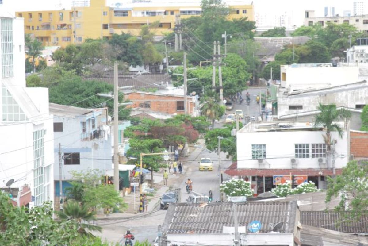 La Calle Girardot es considerada la identidad del barrio. foto luis eduardo herrán