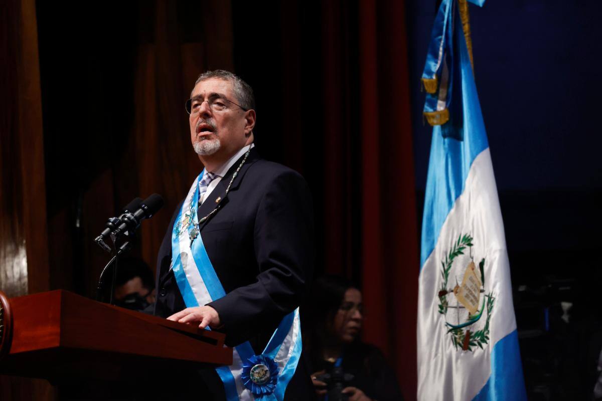 Bernardo Arévalo, investido presidente de Guatemala hasta el año 2028