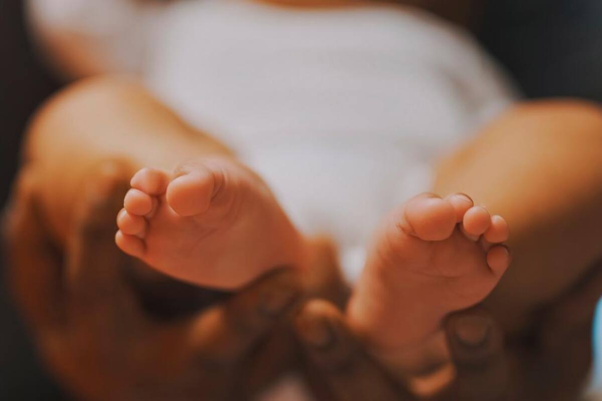 Bebé de 1 año muere bajo custodia del Estado tras ser violada