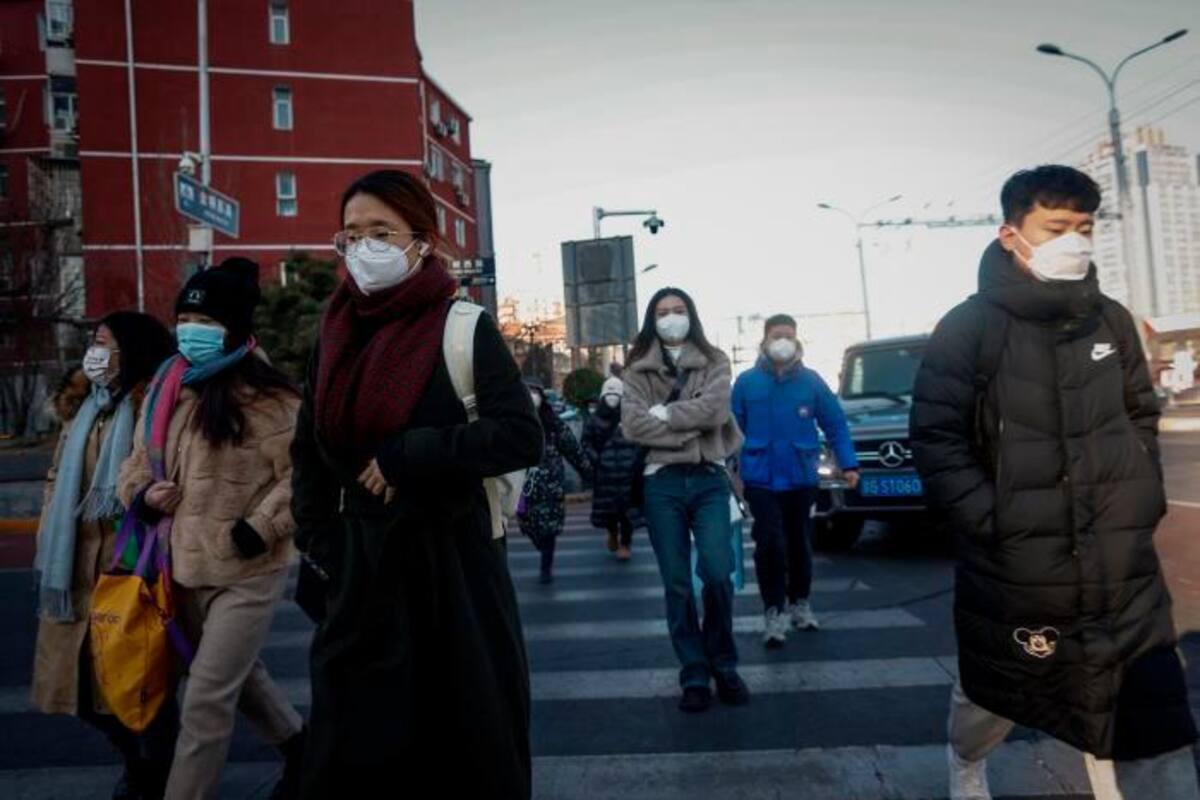 Pekín califica de “inaceptables” las restricciones a pasajeros de China