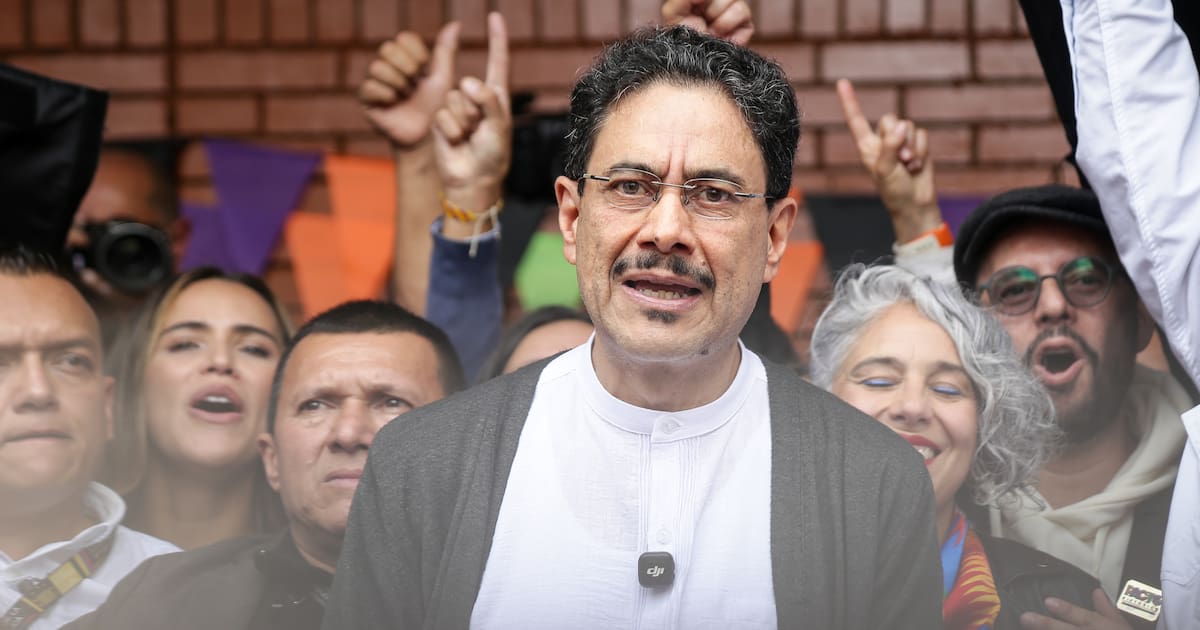 Iván Cepeda reconoce resultados de la primera vuelta presidencial