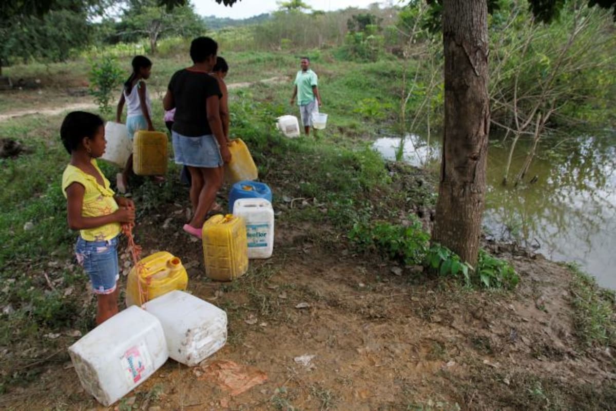 Entre 500 y 1000 mil pesos cuestan las pimpinas de agua, Archivo-El Universal