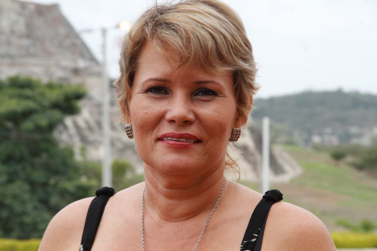 La actriz y cuentera Dora Malo, fundadora de Caza Teatro y del Festival de Cuentería de Cartagena, junto a Alberto Borja. Óscar Díaz-El Universal