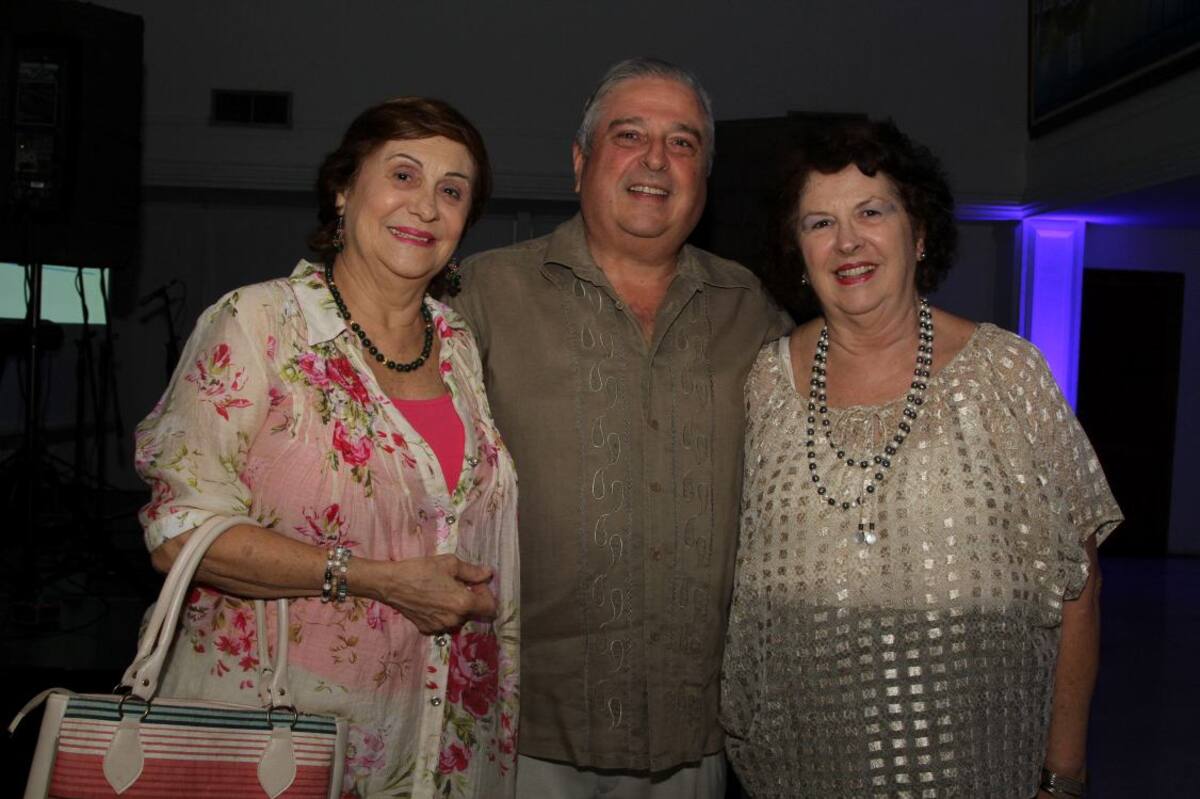 Giomar Ochoa, Jorge Ochoa y Raquel Ochoa de Serrano.