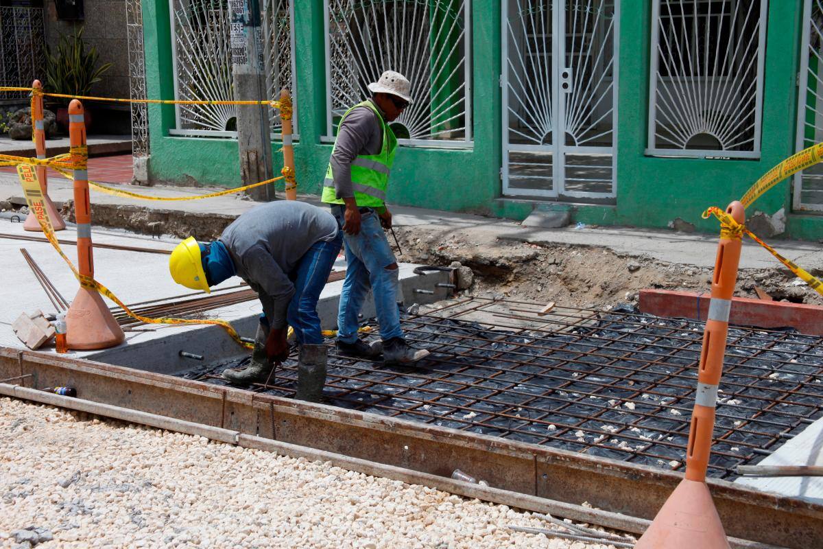 Las obras en la calle El Mamón avanzan en el primer tramo. //Aroldo Mestre - El Universal