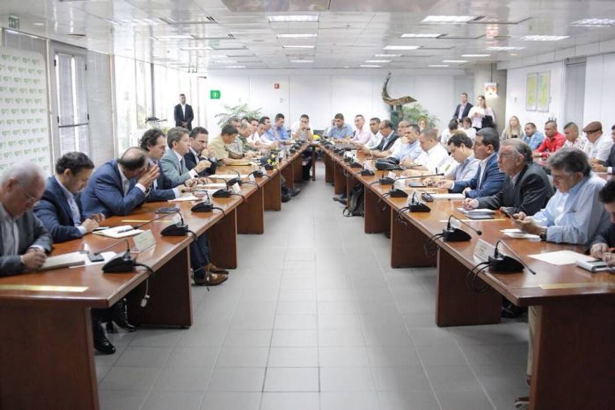 La reunión de los gobernadores tuvo lugar en la sede principal de EPM. Cortesía.