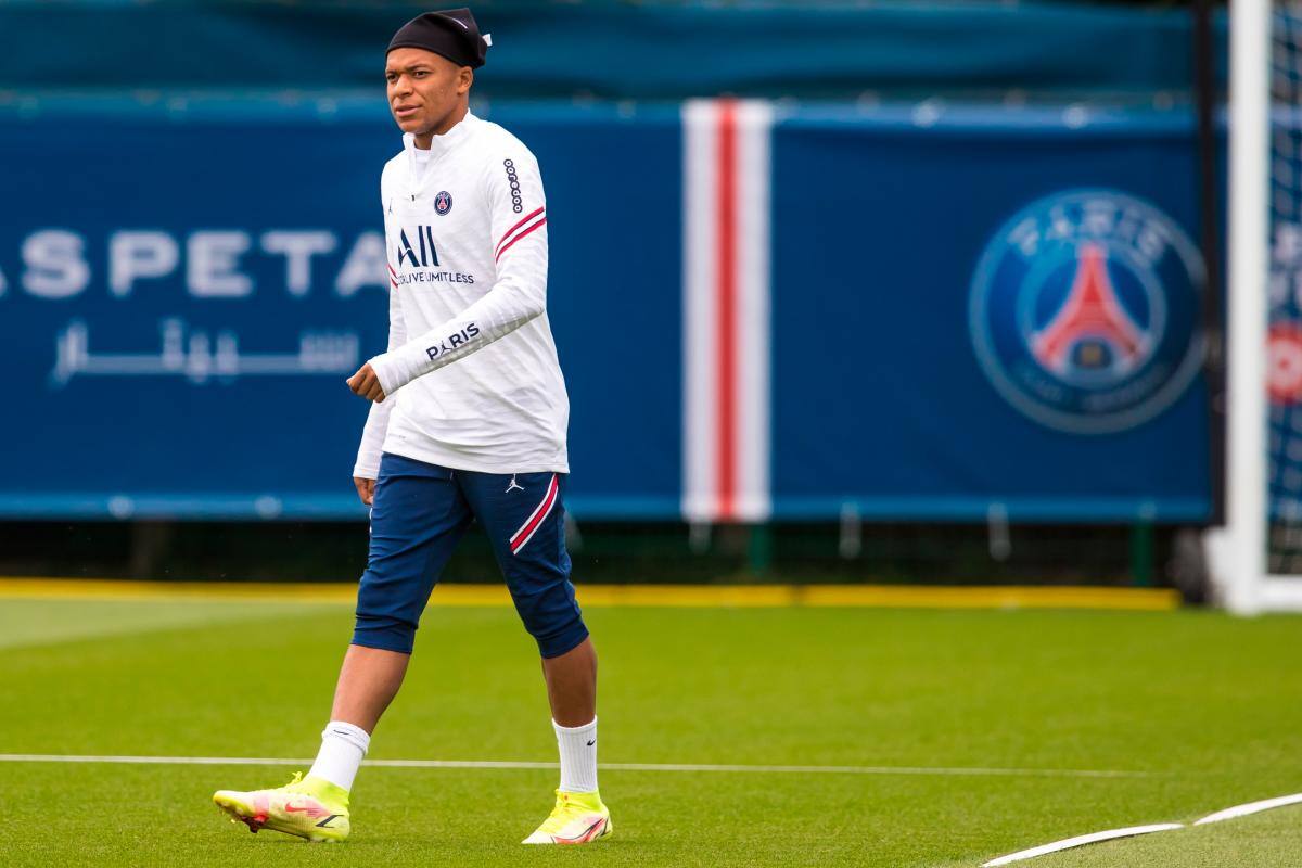 Mbappé podría ser anunciado como jugador de Real Madrid este viernes