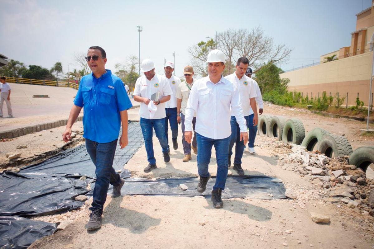 Dumek Turbay realizó recorrido para revisar avance de obras