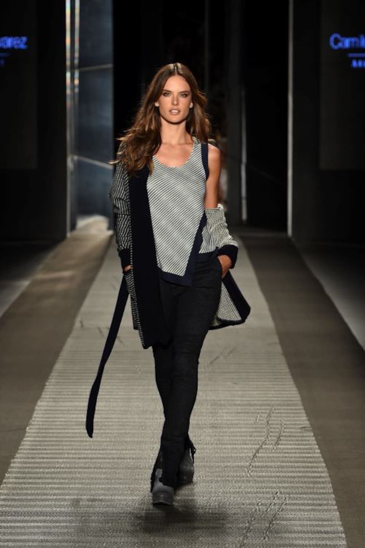 El ángel de Victoria's Secret, Alessandra Ambrosio, es la imagen de Arkitect. Cortesía Inexmoda - Cámara Lúcida