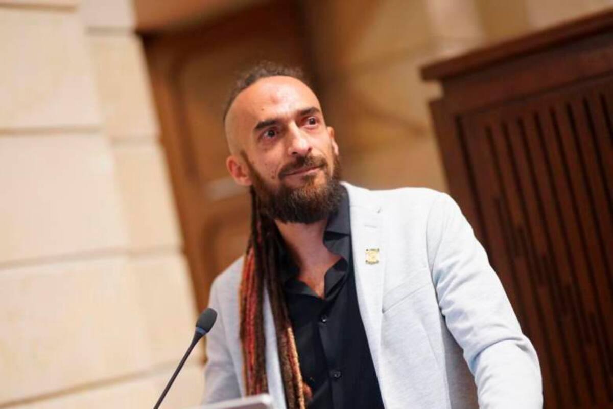 “Fumo marihuana hace 25 años”: Daniel Carvalho en debate en el Congreso