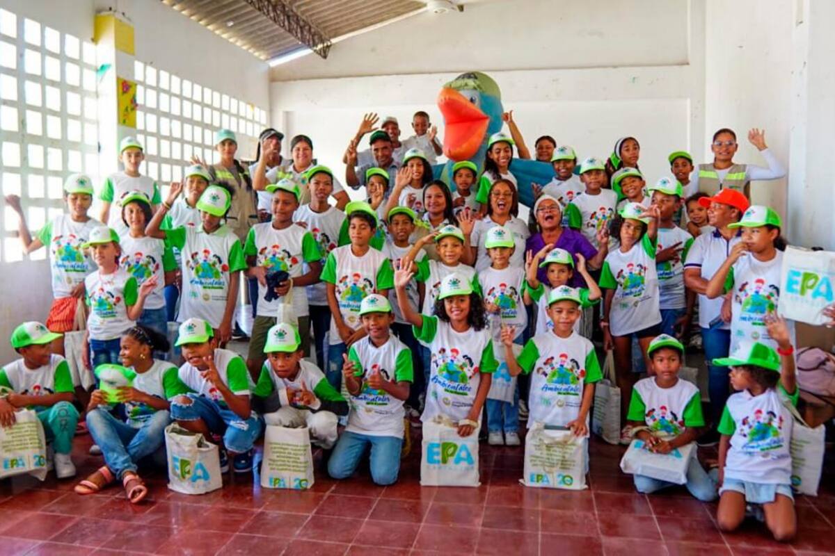 47 niños de La Puntilla se graduaron como vigías ambientales