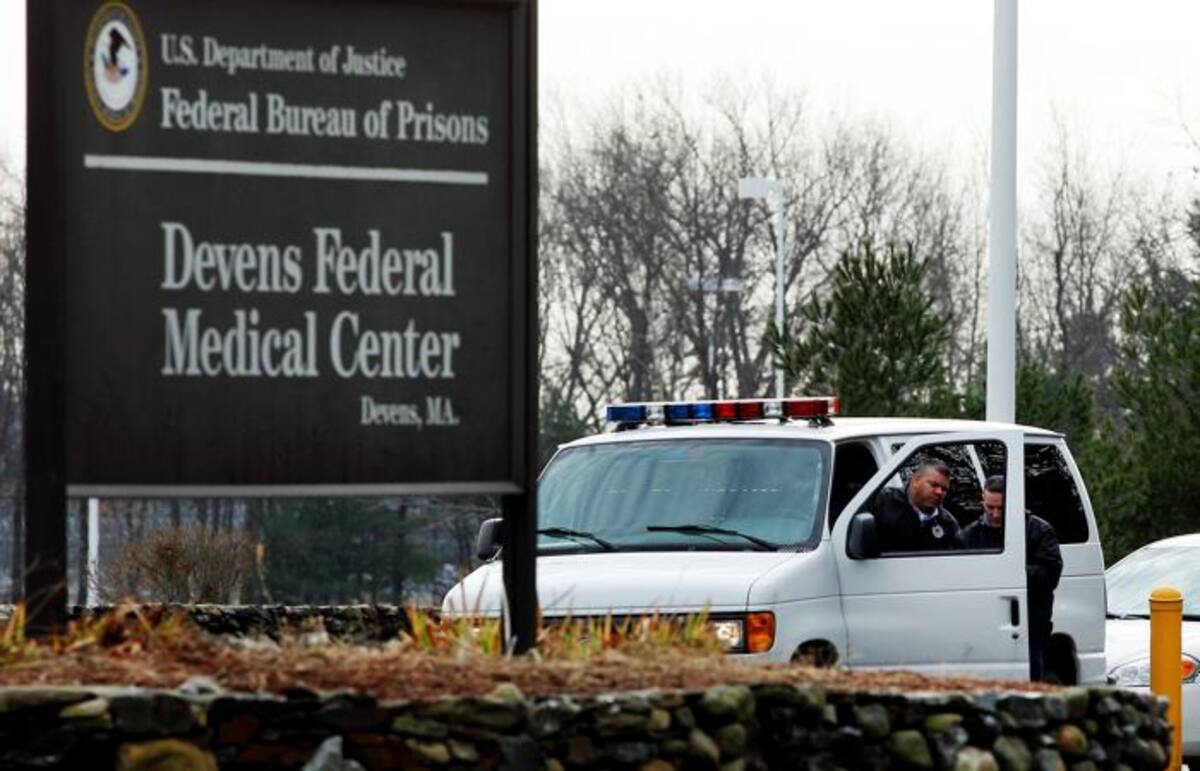 El estadounidense de origen checheno de 19 años de edad fue transferido del centro médico federal Devens, a 65 km de Boston donde había sido hospitalizado hace una semana. AP ELISE AMENDOLA