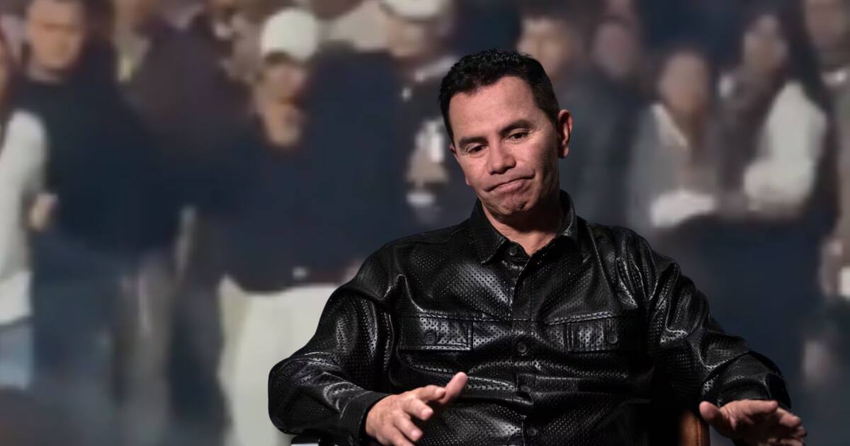 Jhonny Rivera almost went to jail in Dubai during his honeymoon, what did he do?