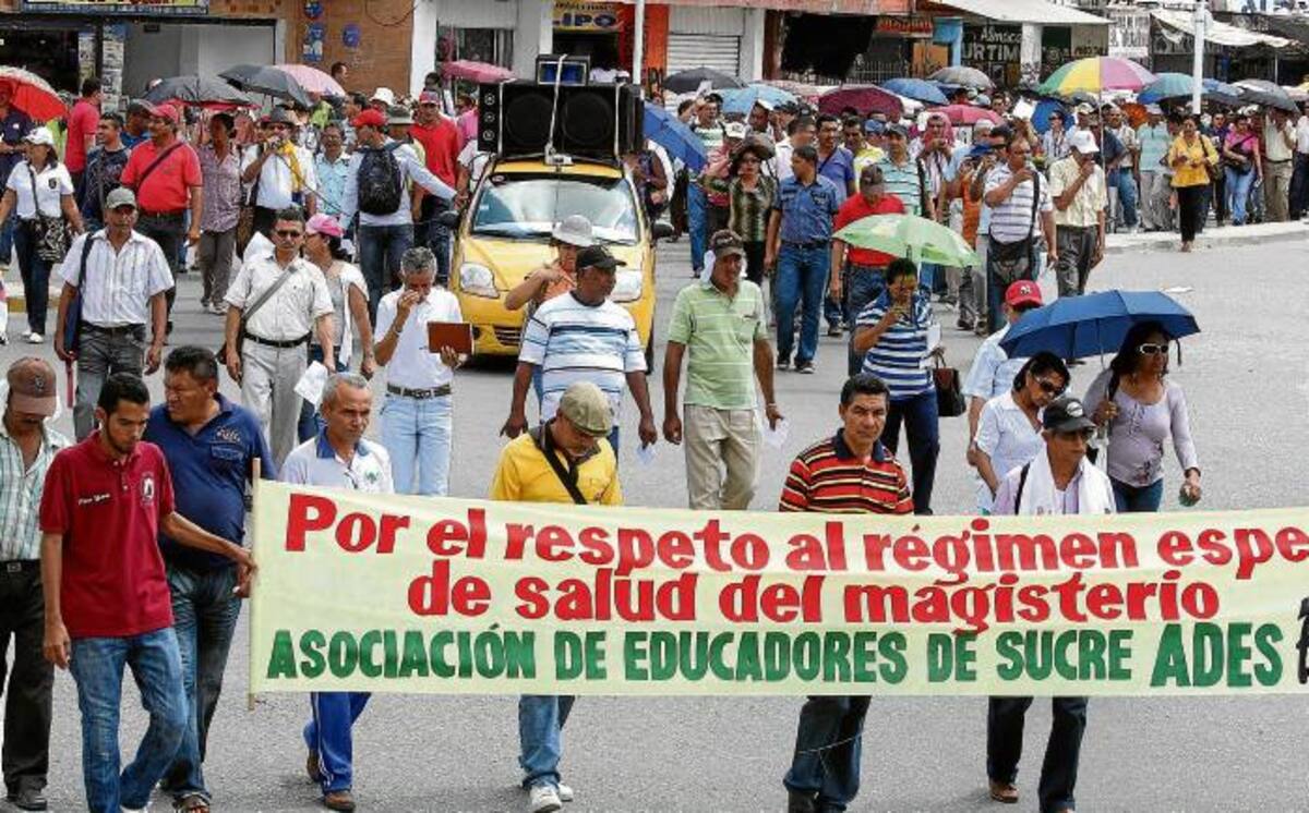 Los docentes de diferentes municipios llegaron a Sincelejo para participaron en la movilización.