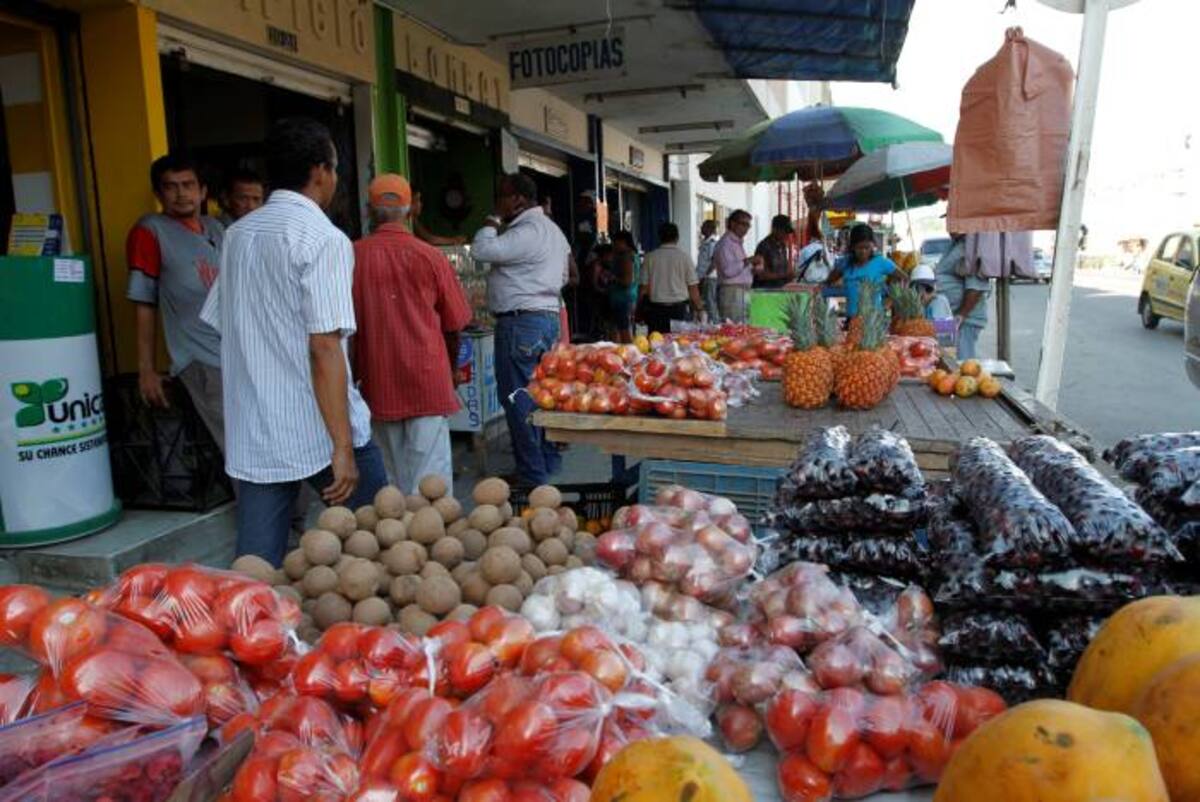 El Distrito solo entregará compensaciones a los 115 vendedores de la Avenida Daniel Lemaitre que están cobijados por la confianza legítima. El resto de comerciantes serán retirados en operativos que se realizarán con apoyo de la Policía. AROLDO MESTE ALCÁNTARA - EL UNIVERSAL