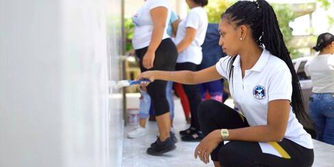 ¡Sí se puede! 62 mujeres se capacitan como maestras de obra en Cartagena