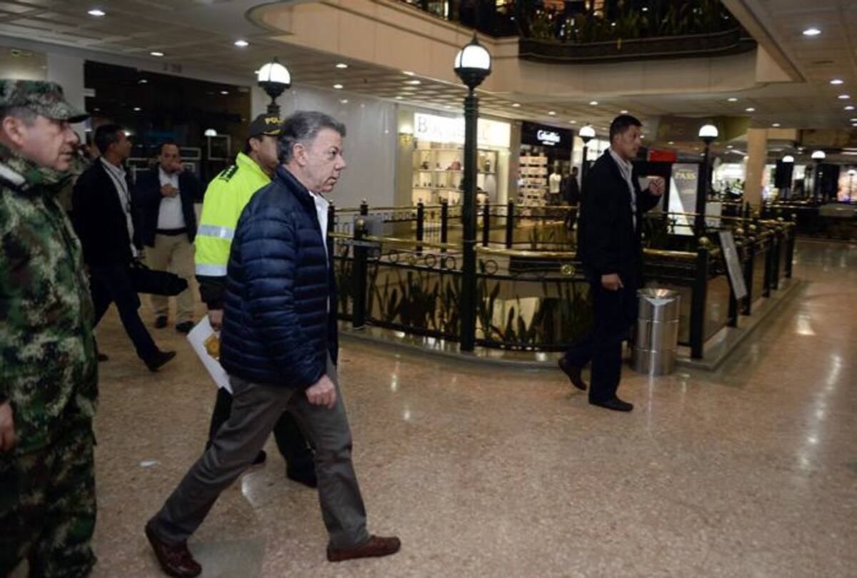 Juan Manuel Santos, presidente de la República, en el lugar de los hechos. EFE Efraín Herrera
