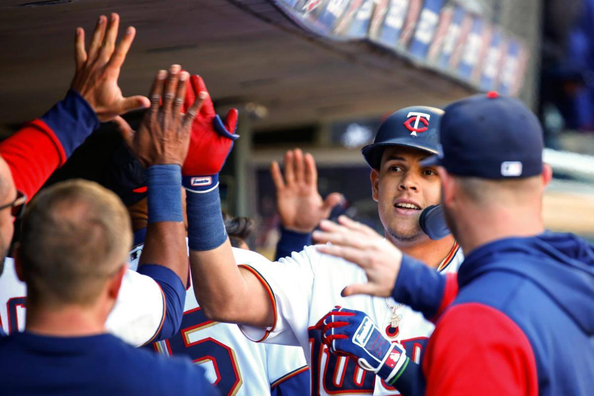 Giovanny Urshela la saca del parque en el cuarto episodio