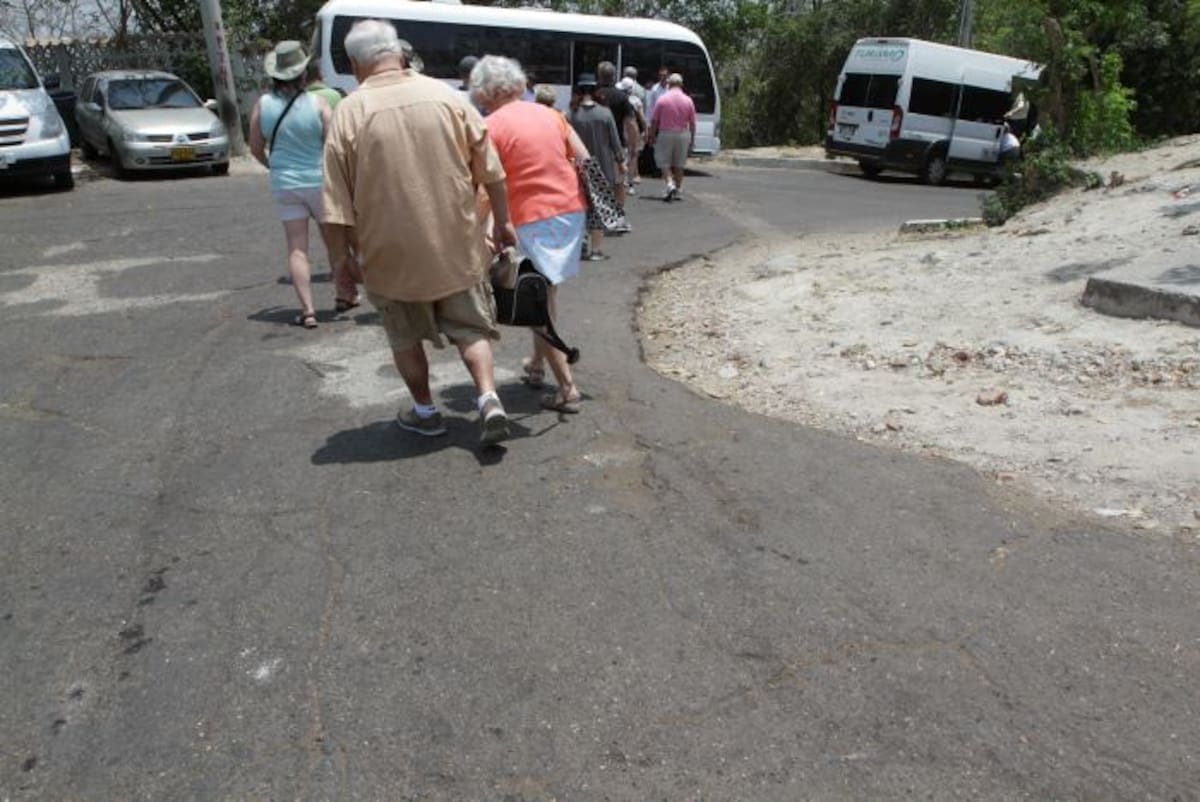 El tránsito de vehículos en La Popa fue la primera restricción. El turismo quedaría anulado. JULIO CASTAÑO BELTRÁN - EL UNIVERSAL