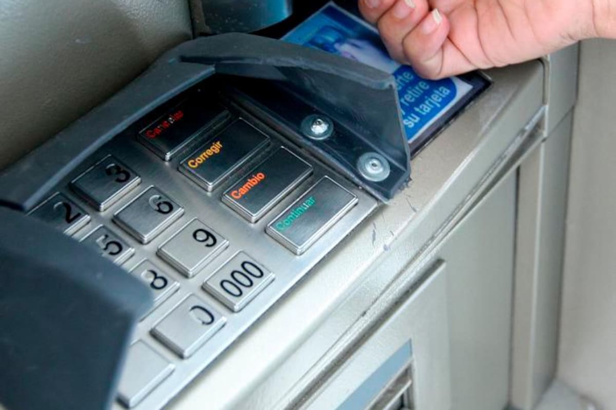No entre en pánico, esto debe hacer si un cajero no le entrega todo su dinero