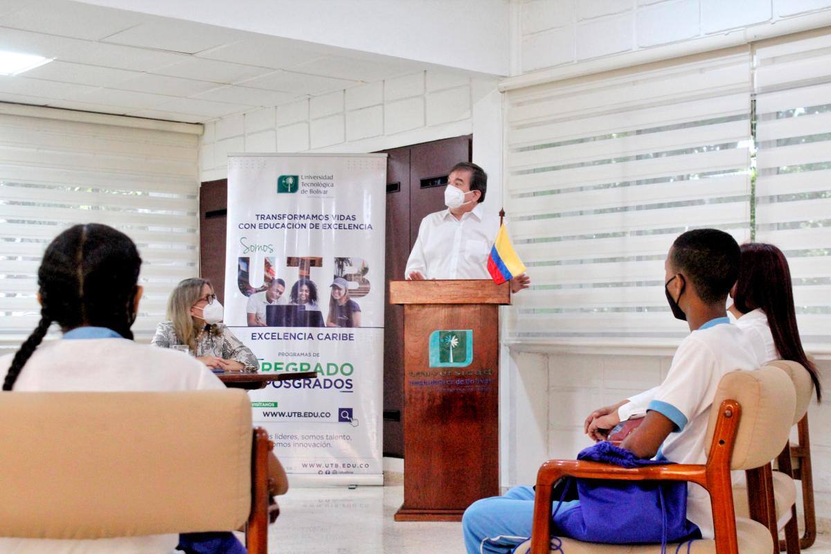 Becas en la UTB: transformando la sociedad con educación de excelencia